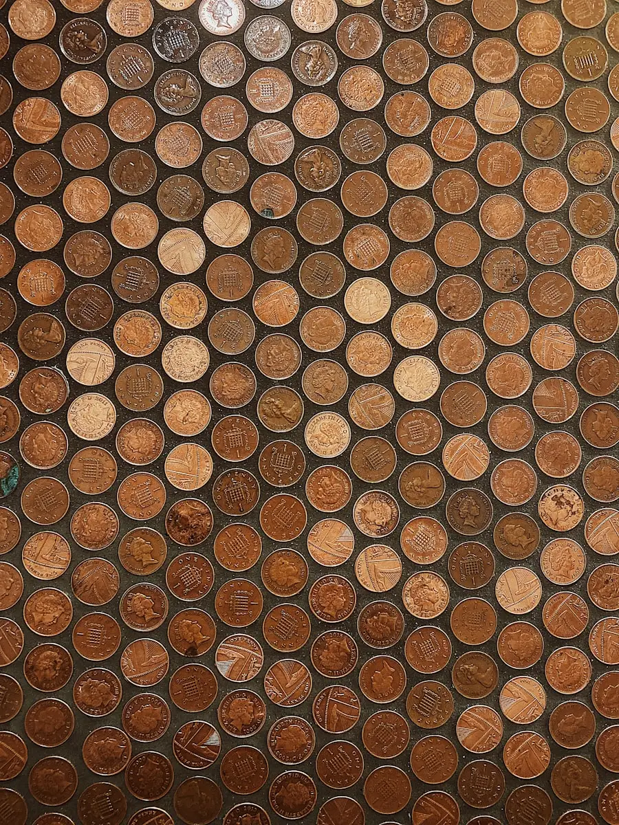 a bunch of coins that are sitting on a table